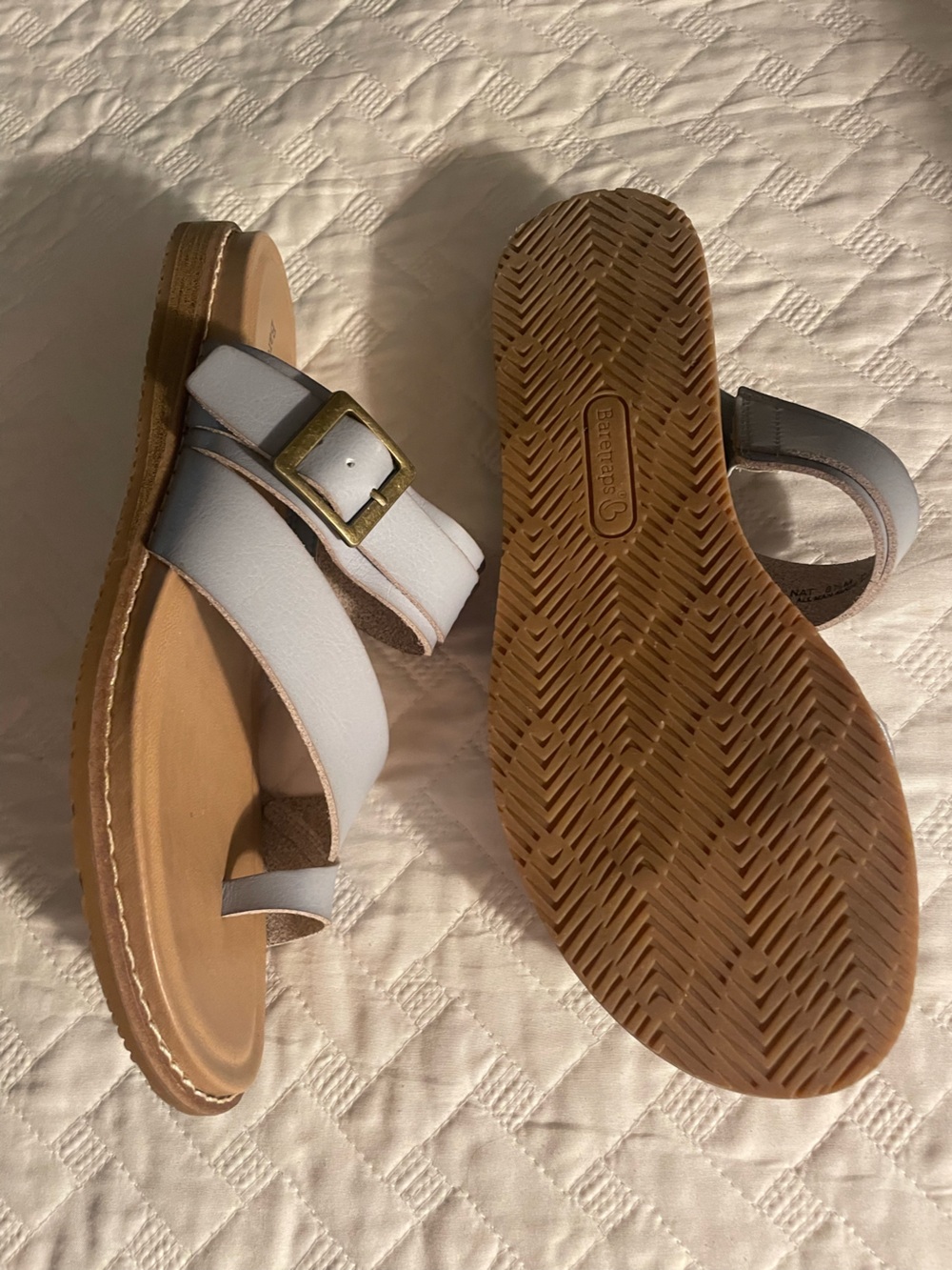 Baretraps 8.5 slip-on sandals.